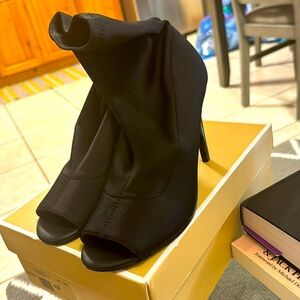 Beautiful black heals